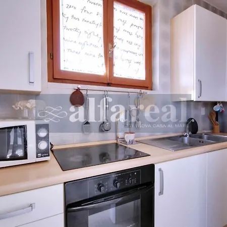 Apartamento Clodia, Terrazza Vista Mare E Posto Auto A 50 M Dal Mare! By Alfareal *