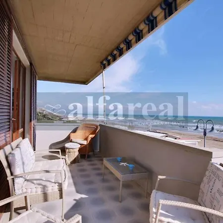 Clodia, Terrazza Vista Mare E Posto Auto A 50 M Dal Mare! By Alfareal Apartment Castiglione della Pescaia